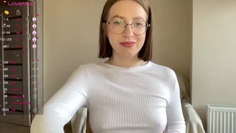 Snapshot of hot_lliinns chatting on 01.21.25 Lina online show from 01.21.25