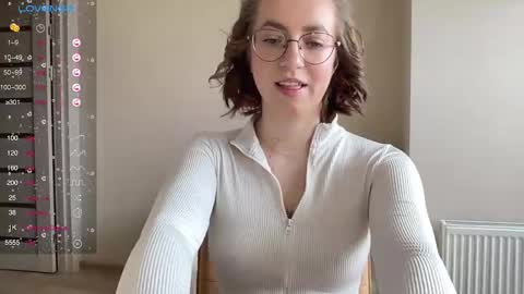 Snapshot of hot_lliinns chatting on 02.20.25 Lina online show from 02.20.25