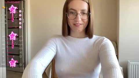 Snapshot of hot_lliinns chatting on 02.25.25 Lina online show from 02.25.25