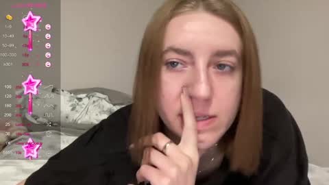 Snapshot of hot_lliinns chatting on 02.26.25 Lina online show from 02.26.25