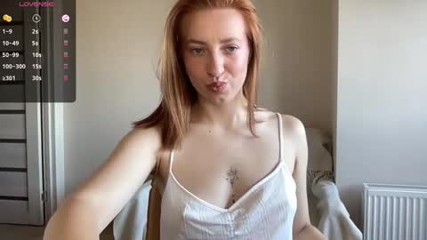 Snapshot of hot_lliinns chatting on 09.23.25 Lina online show from 09.23.25