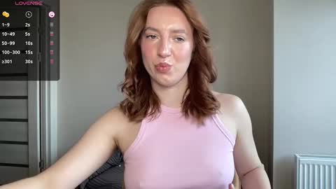 Snapshot of hot_lliinns chatting on 11.26.25 Lina online show from 11.26.25