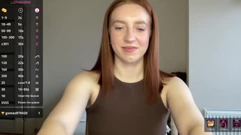 Snapshot of hot_lliinns chatting on 12.16.25 Lina online show from 12.16.25