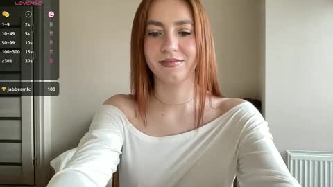 Snapshot of hot_lliinns chatting on 02.14.26 Lina online show from 02.14.26