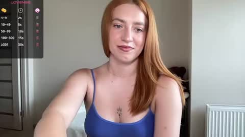 Snapshot of hot_lliinns chatting on 06.14.26 Lina online show from 06.14.26