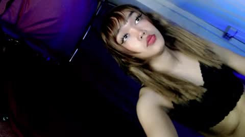 Snapshot of hot_moma69 chatting on 04.09.26 hot_moma69 online show from 04.09.26