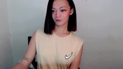 SWEET AGATHA online show from 10.17.25