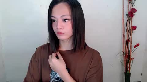 SWEET AGATHA online show from 11.24.25