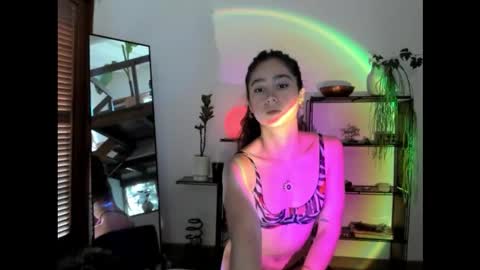 Hot Pictorica online show from 12.01.25