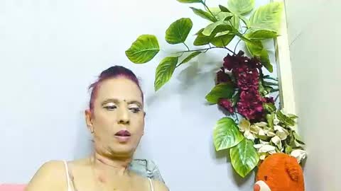 hot queen online show from 06.19.26