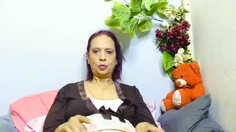 hot queen online show from 06.30.26