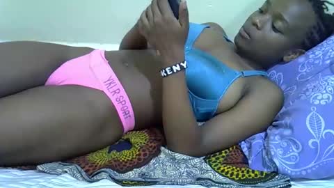 Snapshot of hot_rinah chatting on 05.04.26 Hot rinah online show from 05.04.26