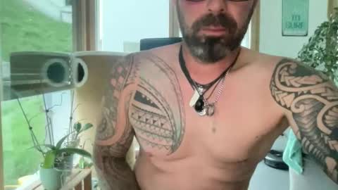 letmedoo2 online show from 10.03.25