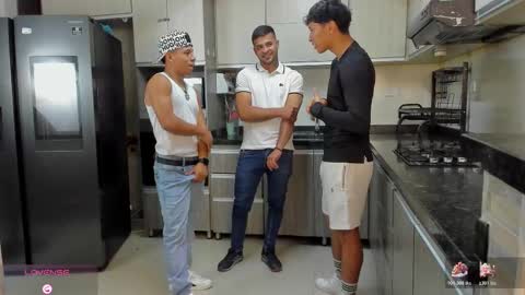 Snapshot of hot_sexmature chatting on 11.07.25 Vanesa Oliver and Andrew online show from 11.07.25