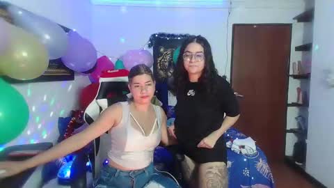 Snapshot of hot_sexy_bunny chatting on 12.20.24 hot sexy bunny online show from 12.20.24
