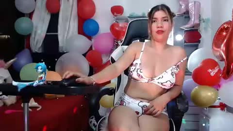 Snapshot of hot_sexy_bunny chatting on 02.25.25 hot sexy bunny online show from 02.25.25