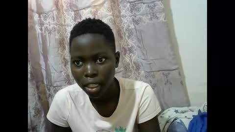 hot_shawrry online show from 03.12.25