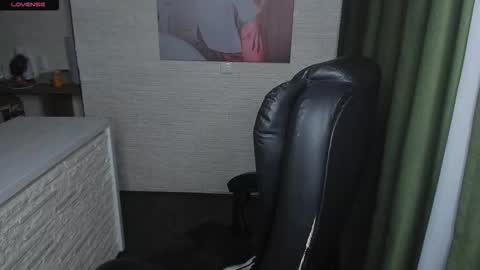 Snapshot of hot_squirtgirl chatting on 09.25.25 Vasilisa online show from 09.25.25