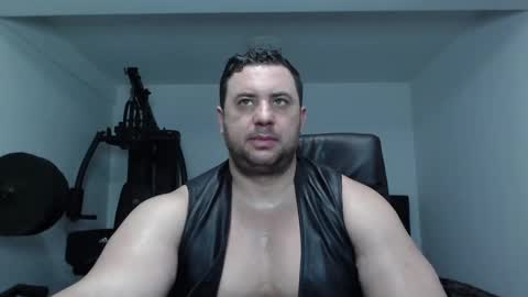 Snapshot of hot_stefano1 chatting on 02.15.25 Stefano.. online show from 02.15.25