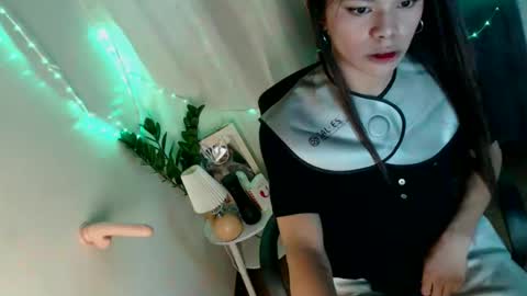 Snapshot of hot_yanna143 chatting on 04.01.26 Yanna online show from 04.01.26