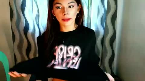 Snapshot of hot_yanna143 chatting on 04.09.26 Yanna online show from 04.09.26