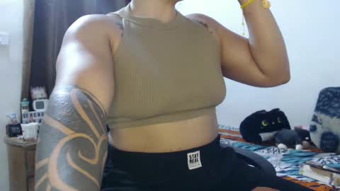 Snapshot of hotandpower10 chatting on 12.22.24 Hot and PowerHOPE U MISS ME online show from 12.22.24