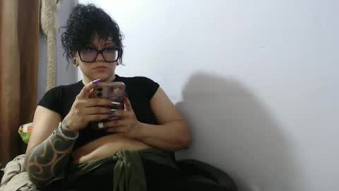 Snapshot of hotandpower10 chatting on 02.14.25 Hot and PowerHOPE U MISS ME online show from 02.14.25