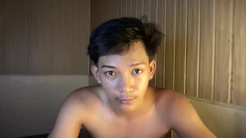 Snapshot of hotasian_jerome chatting on 05.11.26 hotasian_jerome online show from 05.11.26