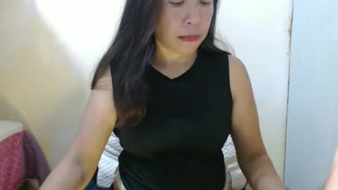 hotasianyue69 online show from 12.03.25