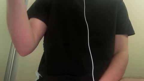 Snapshot of hotaussieguy241 chatting on 11.28.25 M24 AUS 64 online show from 11.28.25