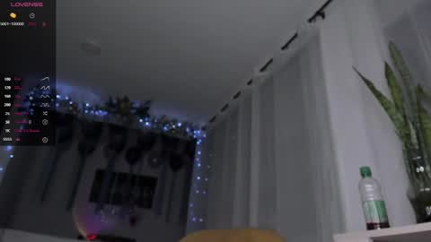 Snapshot of hotay_ chatting on 12.31.24 Andrew xdres08 online show from 12.31.24