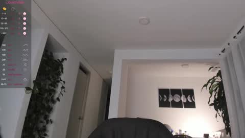 Snapshot of hotay_ chatting on 09.27.25 Andrew xdres08 online show from 09.27.25