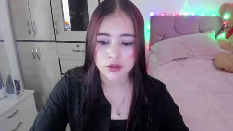 Snapshot of hotbbcwife chatting on 02.17.25 lesly and ander online show from 02.17.25