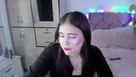 Snapshot of hotbbcwife chatting on 02.17.25 lesly and ander online show from 02.17.25