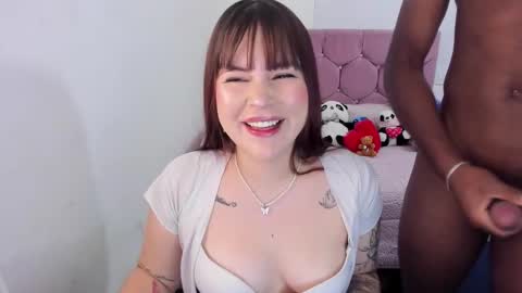 Snapshot of hotbbcwife chatting on 11.25.25 lesly and ander online show from 11.25.25