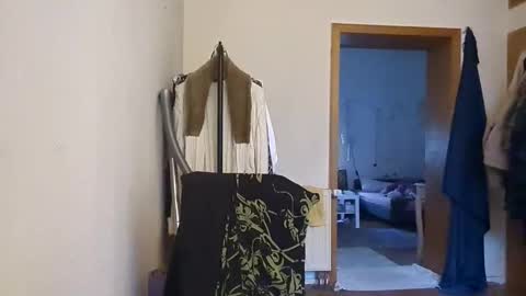 Betty Bellucci online show from 10.24.25