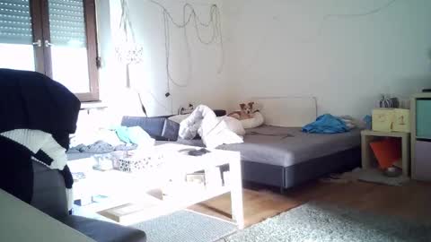 Betty Bellucci online show from 12.04.25