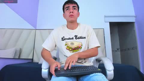 hotboy21_ online show from 01.14.26