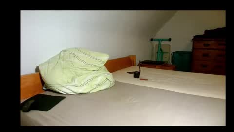 hotboy32891282 online show from 02.04.26