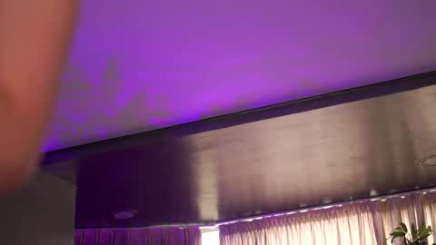 Anais online show from 10.26.25