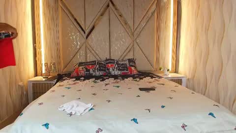 hotcouple_222 online show from 04.14.26