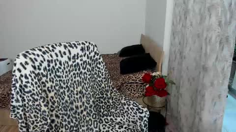 KRISS LUNA online show from 05.12.26