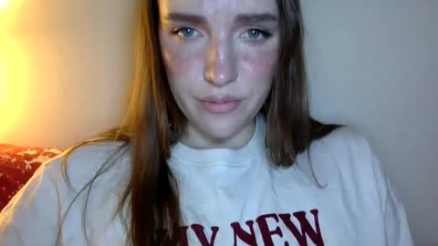 Snapshot of hoteffy chatting on 01.18.26 effy online show from 01.18.26