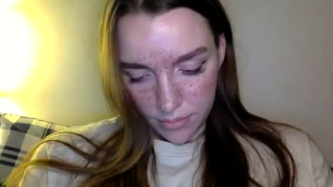 Snapshot of hoteffy chatting on 02.02.26 effy online show from 02.02.26