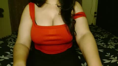 Snapshot of hoteliza6 chatting on 10.18.25 Eliza i dont show face in any show online show from 10.18.25