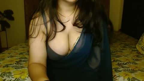 Snapshot of hoteliza6 chatting on 11.21.25 Eliza i dont show face in any show online show from 11.21.25