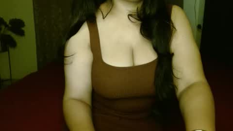 Snapshot of hoteliza6 chatting on 12.13.25 Eliza i dont show face in any show online show from 12.13.25