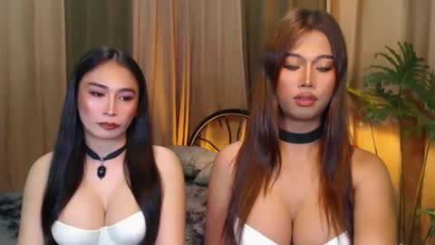 Snapshot of hotevatrans chatting on 09.19.25 EVA online show from 09.19.25