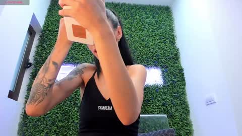 hotfallingdevil online show from 09.11.25