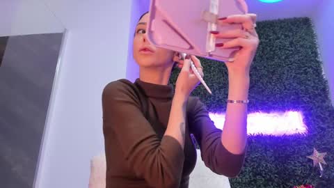 hotfallingdevil online show from 11.29.25